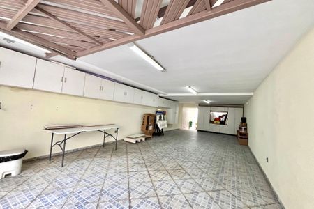 Casa para alugar com 250m², 3 quartos e 3 vagas Casa para alugar com 250m², 3 quartos e 3 vagasGaragem