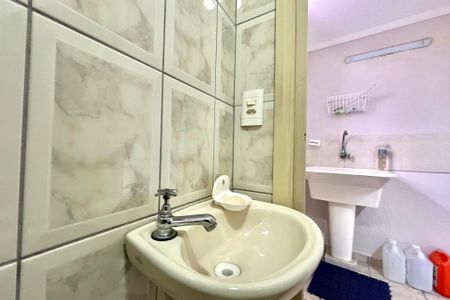 Casa para alugar com 250m², 3 quartos e 3 vagas Casa para alugar com 250m², 3 quartos e 3 vagasBanheiro de serviço