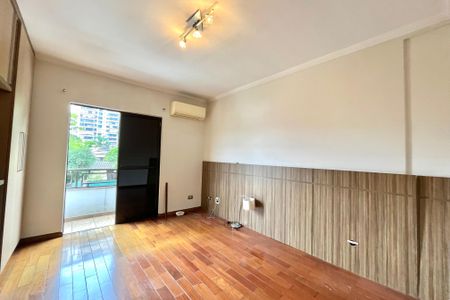 Casa para alugar com 250m², 3 quartos e 3 vagas Casa para alugar com 250m², 3 quartos e 3 vagasSuite 1