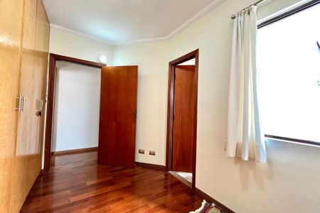 Casa para alugar com 250m², 3 quartos e 3 vagas Casa para alugar com 250m², 3 quartos e 3 vagasSuite 3