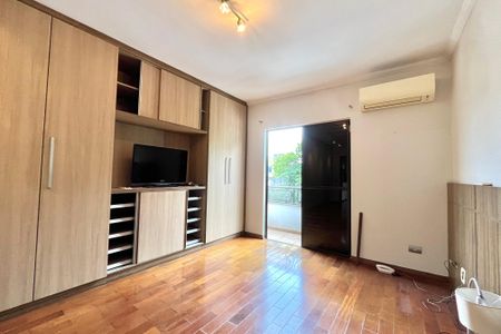 Casa para alugar com 250m², 3 quartos e 3 vagas Casa para alugar com 250m², 3 quartos e 3 vagasSuite 1