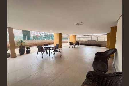 Apartamento para alugar com 70m², 3 quartos e 1 vaga