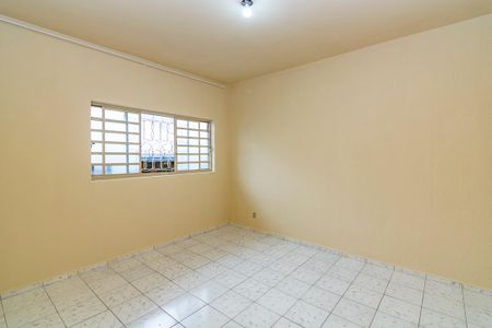 Casa para alugar com 112m², 2 quartos e sem vagaQuarto 1