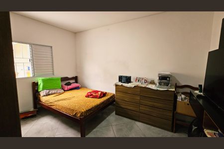 Casa à venda com 100m², 1 quarto e sem vaga