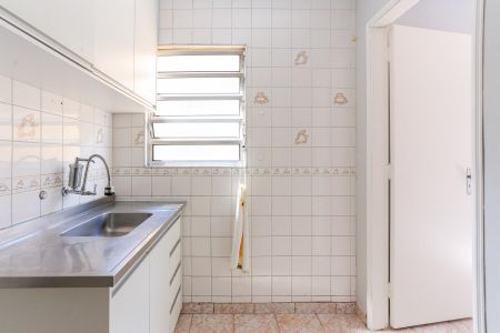 cozinha de casa para alugar com 2 quartos, 145m² em Vila Adalgisa, São Paulo