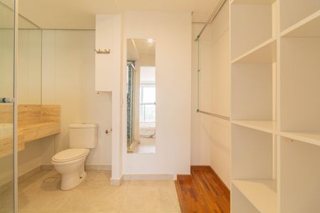 Apartamento à venda com 50m², 1 quarto e 2 vagas Apartamento à venda com 50m², 1 quarto e 2 vagasBanheiro da Suíte