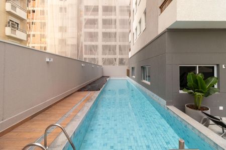 Studio para alugar com 29m², 1 quarto e sem vaga Studio para alugar com 29m², 1 quarto e sem vagaÁrea comum - Piscina