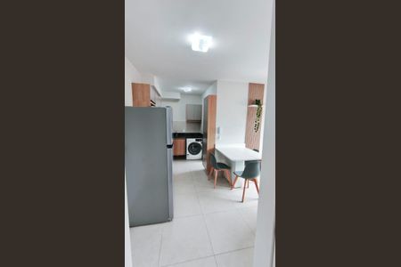 Apartamento à venda com 34m², 2 quartos e sem vaga Apartamento à venda com 34m², 2 quartos e sem vagaÁrea de serviço