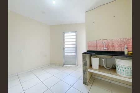 Cozinha de kitnet/studio para alugar com 1 quarto, 37m² em Santa Maria, Osasco