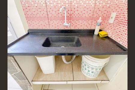 Cozinha de kitnet/studio para alugar com 1 quarto, 37m² em Santa Maria, Osasco