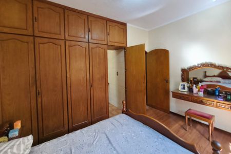 Casa à venda com 220m², 3 quartos e 5 vagasQuarto Suíte