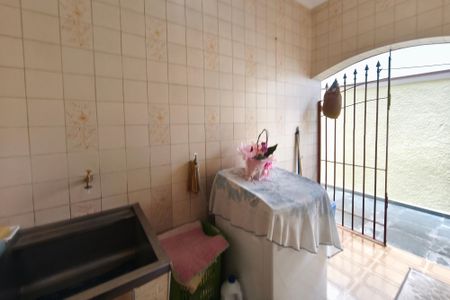 Casa à venda com 220m², 3 quartos e 5 vagasÁrea de Serviço