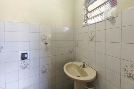 Casa à venda com 220m², 3 quartos e 5 vagasLavabo