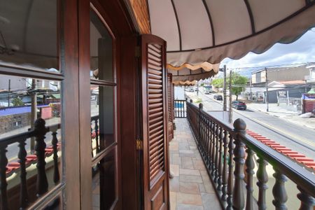 Casa à venda com 220m², 3 quartos e 5 vagasVaranda