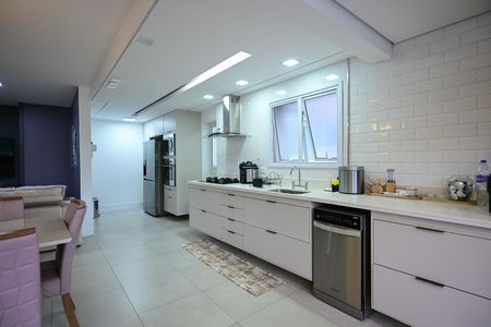 Apartamento à venda com 128m², 3 quartos e 2 vagasCozinha