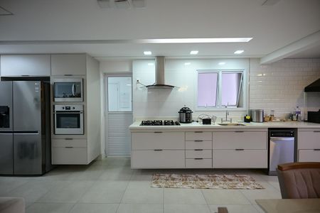Apartamento à venda com 128m², 3 quartos e 2 vagasCozinha