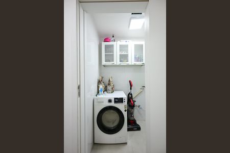 Apartamento à venda com 128m², 3 quartos e 2 vagasÁrea de Serviço 