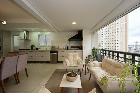Apartamento à venda com 128m², 3 quartos e 2 vagasVaranda
