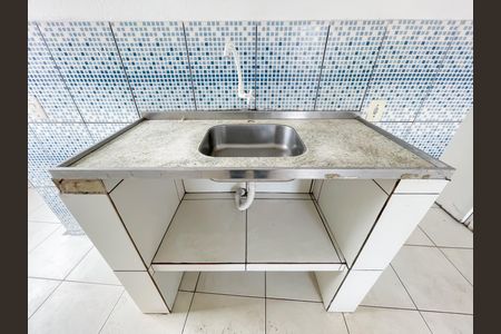 Cozinha de kitnet/studio para alugar com 1 quarto, 37m² em Santa Maria, Osasco