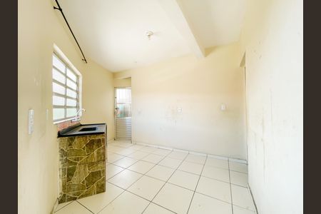 Cozinha de kitnet/studio para alugar com 1 quarto, 37m² em Santa Maria, Osasco