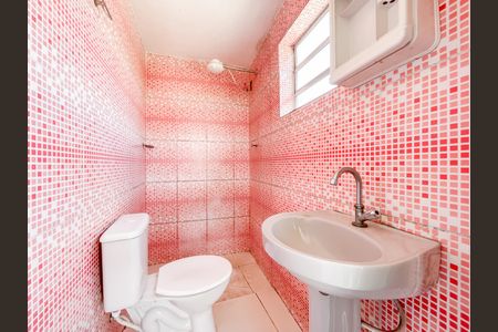 Banheiro de kitnet/studio para alugar com 1 quarto, 37m² em Santa Maria, Osasco