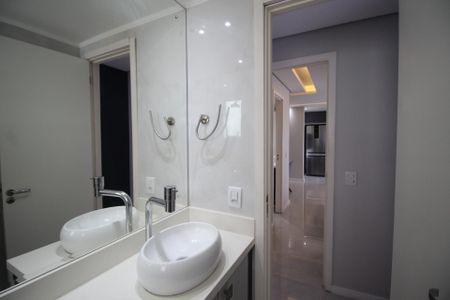 Apartamento para alugar com 66m², 2 quartos e 1 vagaBanheiro da Suíte 1