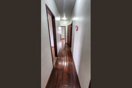 Casa para alugar com 220m², 3 quartos e 2 vagasCorretor segundo andar 