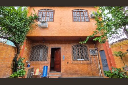 Casa para alugar com 220m², 3 quartos e 2 vagasEntrada do Imóvel 