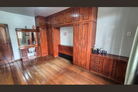 Casa para alugar com 220m², 3 quartos e 2 vagasQuarto 2