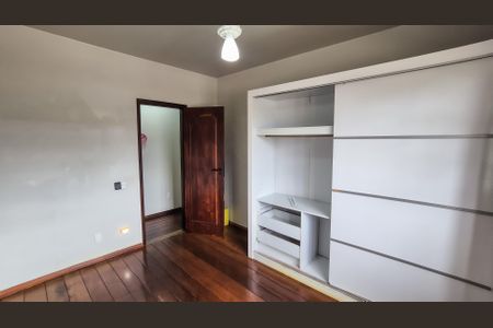 Casa para alugar com 220m², 3 quartos e 2 vagasQuarto 1