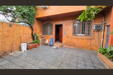 Casa para alugar com 220m², 3 quartos e 2 vagasEntrada do Imóvel 