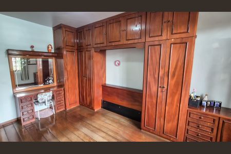 Casa para alugar com 220m², 3 quartos e 2 vagasQuarto 2