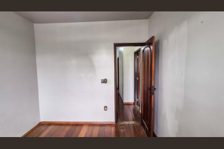 Casa para alugar com 220m², 3 quartos e 2 vagasQuarto 3