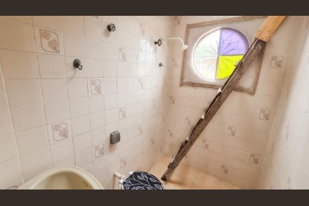 Casa para alugar com 220m², 3 quartos e 2 vagasBanheiro terraço 