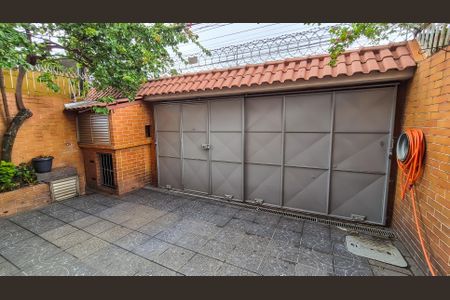 Casa para alugar com 220m², 3 quartos e 2 vagasEntrada do Imóvel 