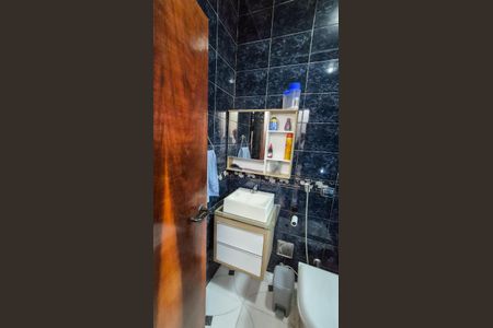 Casa para alugar com 220m², 3 quartos e 2 vagasBanheiro 1