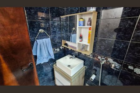 Casa para alugar com 220m², 3 quartos e 2 vagasBanheiro 1