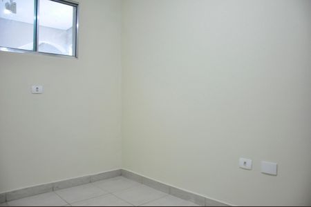 Detalhe - Quarto 01 de casa para alugar com 2 quartos, 35m² em Vila Jaraguá, São Paulo