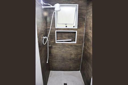 Casa para alugar com 35m², 2 quartos e sem vaga Casa para alugar com 35m², 2 quartos e sem vagaDetalhe - Banheiro Social