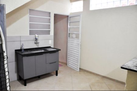 Casa para alugar com 35m², 2 quartos e sem vaga Casa para alugar com 35m², 2 quartos e sem vagaDetalhe - Cozinha Americana
