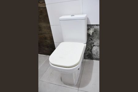 Casa para alugar com 35m², 2 quartos e sem vaga Casa para alugar com 35m², 2 quartos e sem vagaDetalhe - Banheiro Social