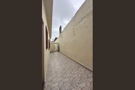 Casa para alugar com 294m², 4 quartos e 5 vagasQuintal