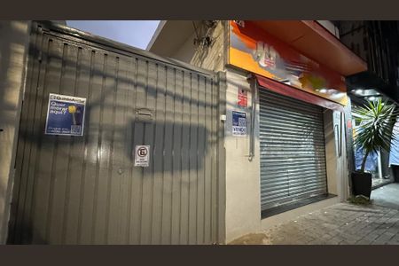 Casa para alugar com 294m², 4 quartos e 5 vagasFachada