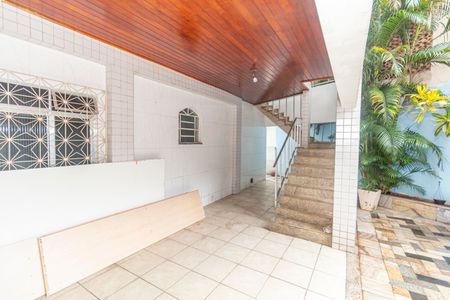 Casa para alugar com 240m², 4 quartos e 4 vagas Casa para alugar com 240m², 4 quartos e 4 vagasÁrea externa