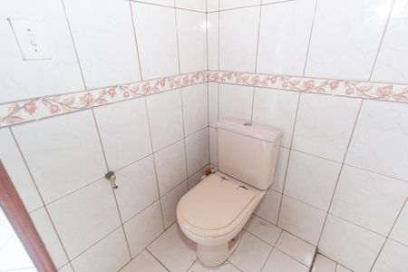 Casa para alugar com 240m², 4 quartos e 4 vagas Casa para alugar com 240m², 4 quartos e 4 vagasBanheiro 2