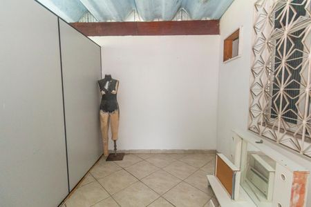 Casa para alugar com 240m², 4 quartos e 4 vagas Casa para alugar com 240m², 4 quartos e 4 vagasTerraço