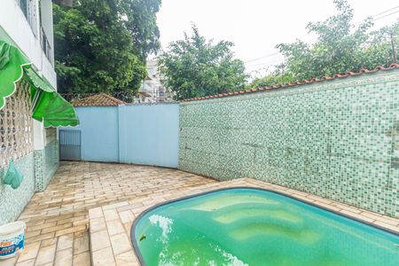 Casa para alugar com 240m², 4 quartos e 4 vagas Casa para alugar com 240m², 4 quartos e 4 vagasÁrea externa