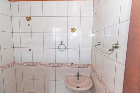 Casa para alugar com 240m², 4 quartos e 4 vagas Casa para alugar com 240m², 4 quartos e 4 vagasBanheiro 2