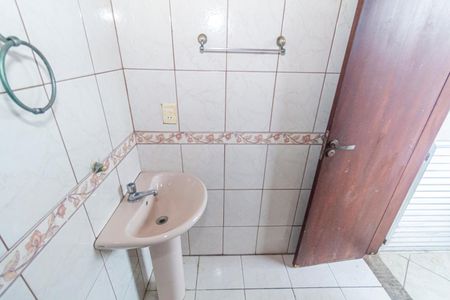 Casa para alugar com 240m², 4 quartos e 4 vagas Casa para alugar com 240m², 4 quartos e 4 vagasBanheiro 2