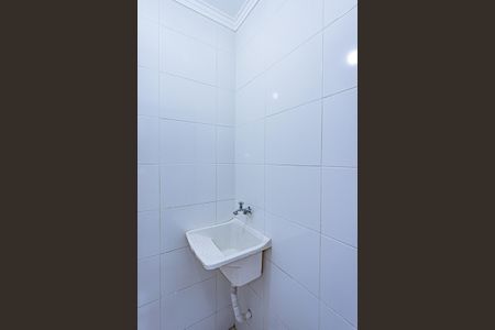 Sala, cozinha e área de serviço de casa para alugar com 1 quarto, 75m² em Vila Jaraguá, São Paulo